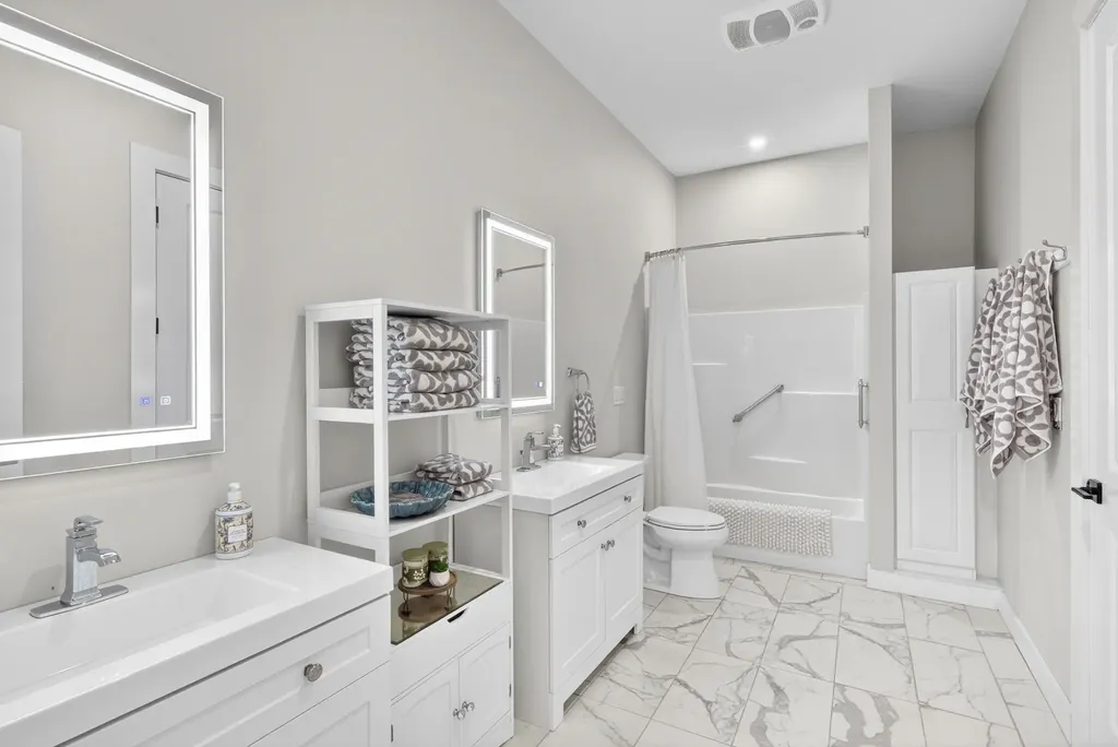 8 Navy Street Extension Searsport ME 04974