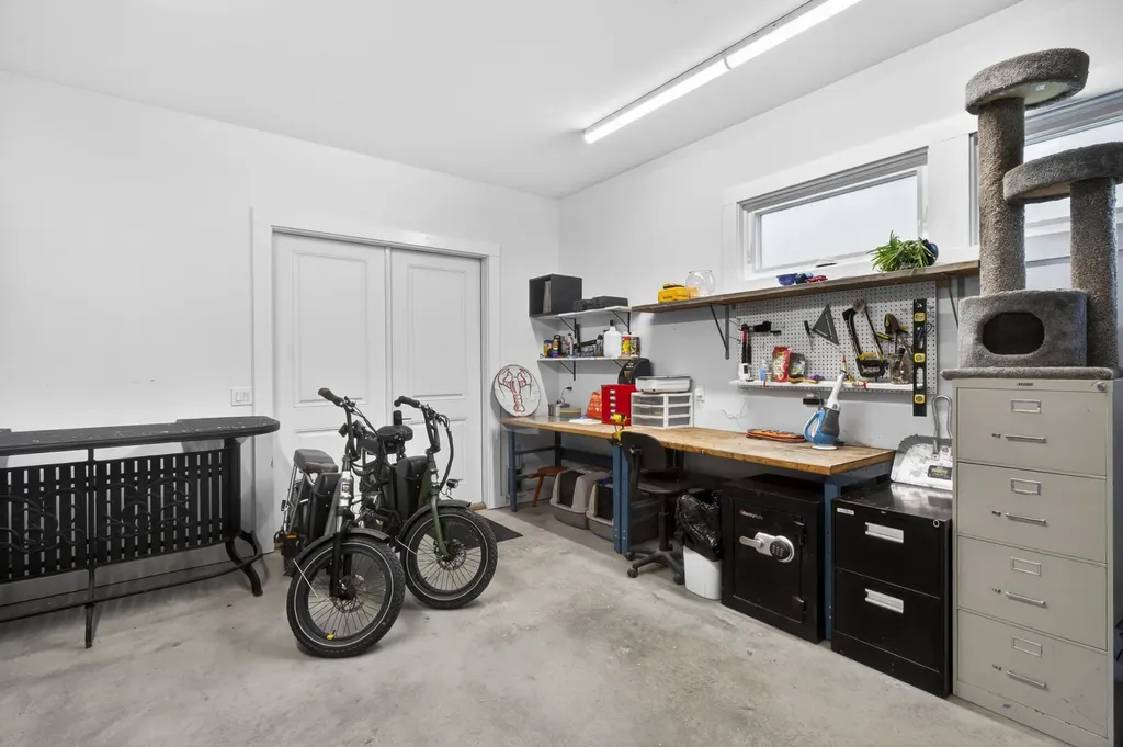 8 Navy Street Extension Searsport ME 04974