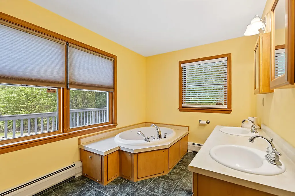 476 Smithfield Road Oakland ME 04963
