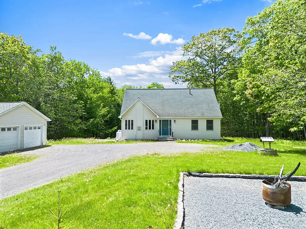 476 Smithfield Road Oakland ME 04963