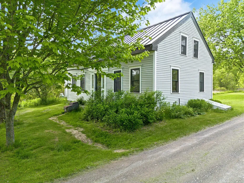 44 Stanley Hill Road China ME 04358