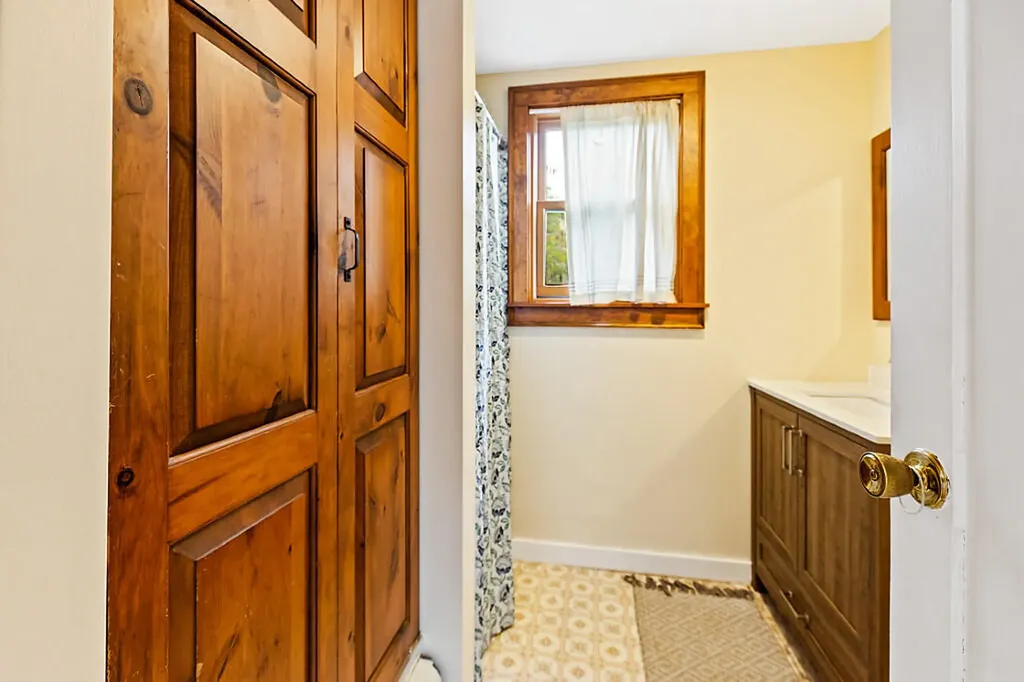44 Stanley Hill Road China ME 04358