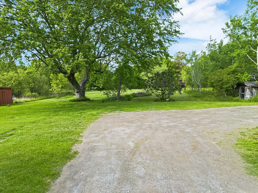 44 Stanley Hill Road China ME 04358