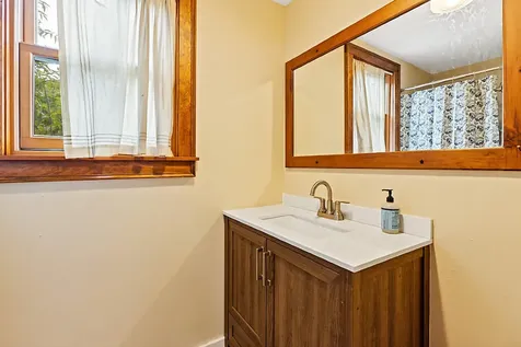 44 Stanley Hill Road China ME 04358