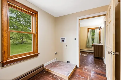 44 Stanley Hill Road China ME 04358