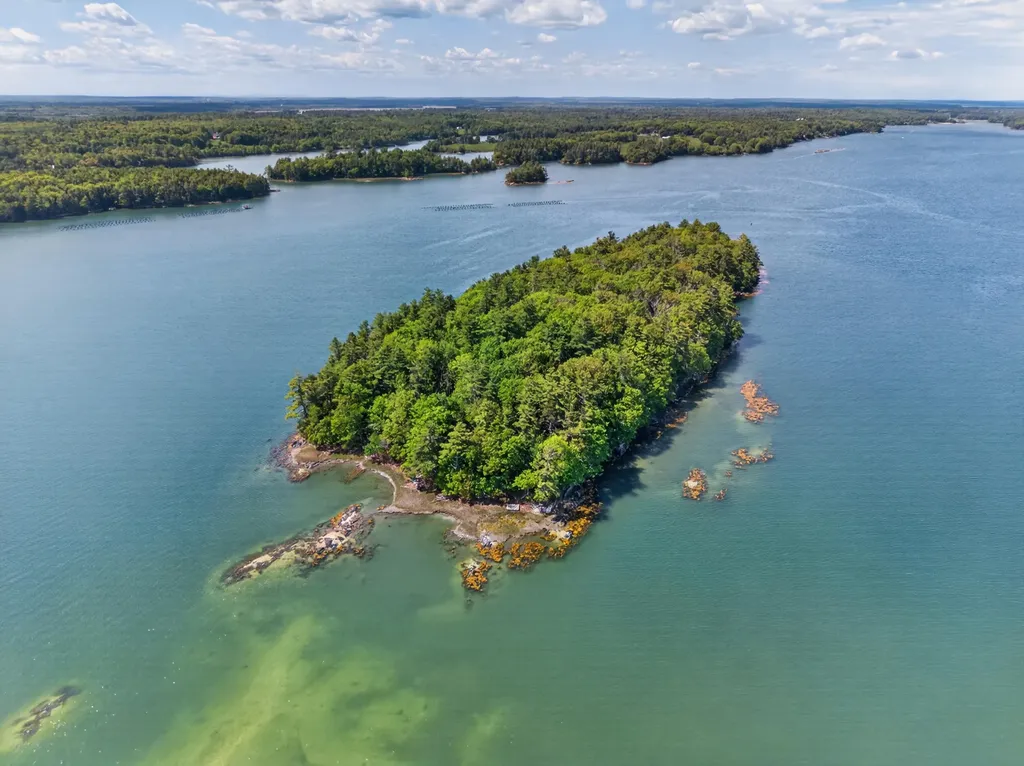 0 Bombazine Island Harpswell ME 04079