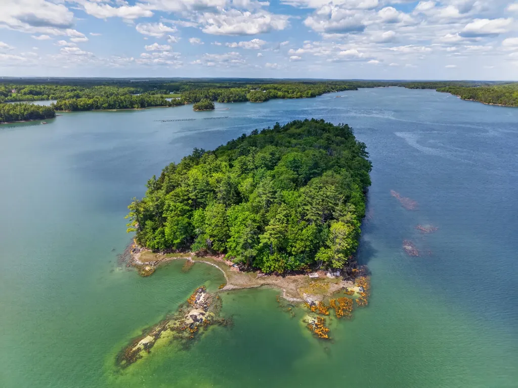 0 Bombazine Island Harpswell ME 04079
