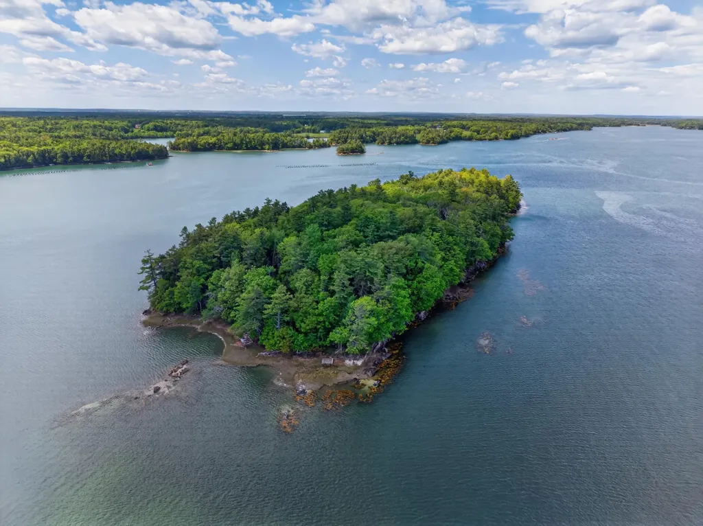 0 Bombazine Island Harpswell ME 04079
