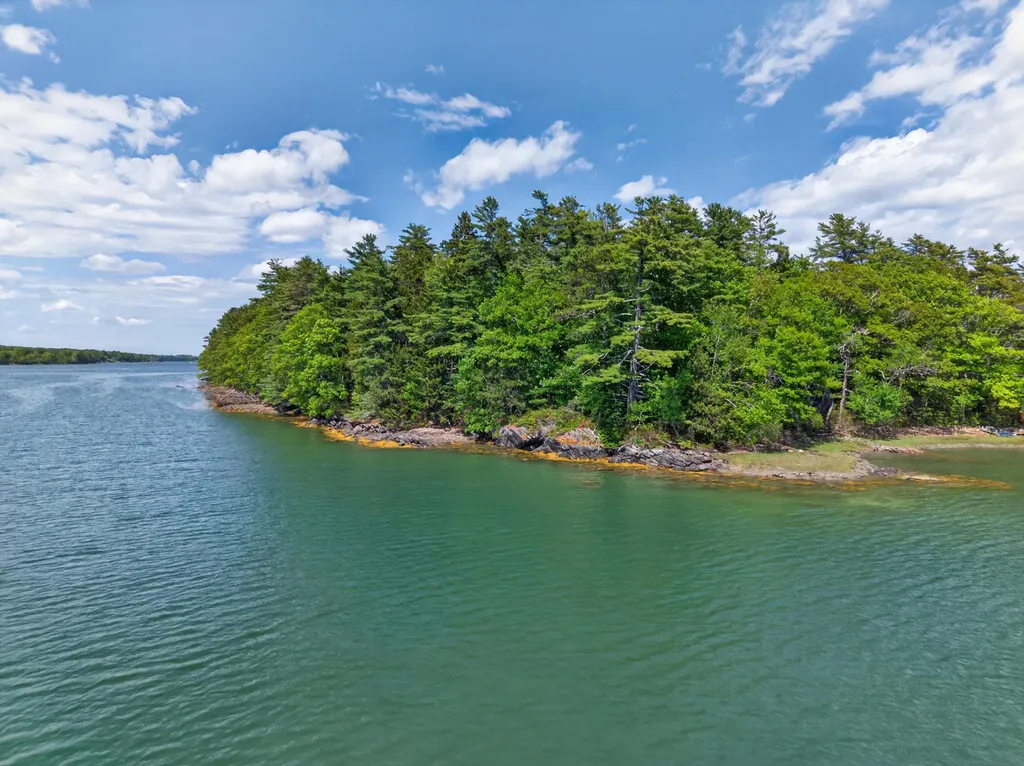 0 Bombazine Island Harpswell ME 04079