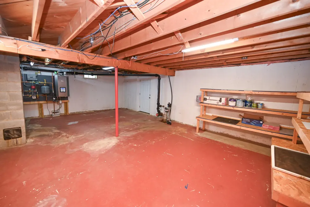 1128 Chase Road Veazie ME 04401
