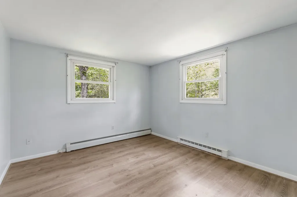 81 Highland Road Standish ME 04084