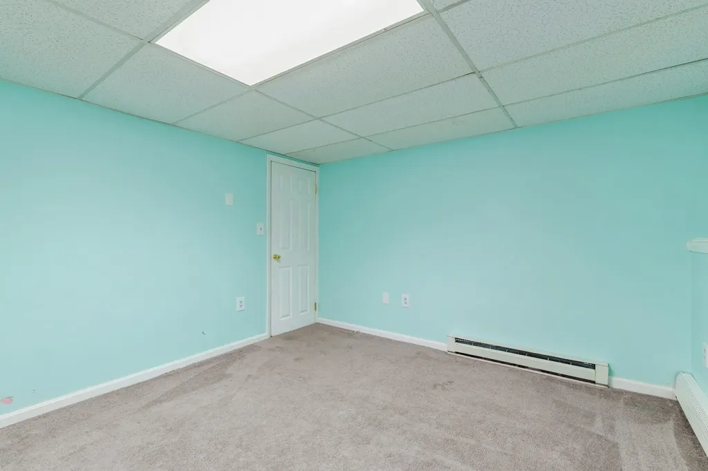 81 Highland Road Standish ME 04084
