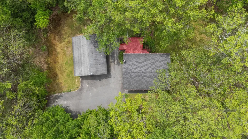 81 Highland Road Standish ME 04084