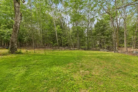 81 Highland Road Standish ME 04084