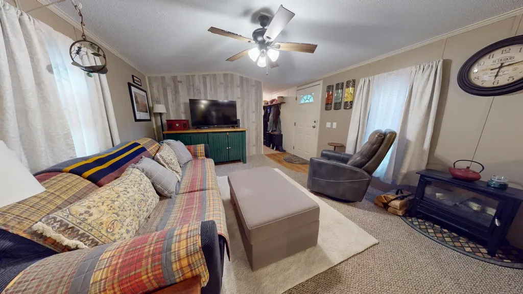 70 Amys Circle Dresden ME 04342