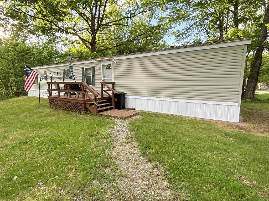 70 Amys Circle Dresden ME 04342