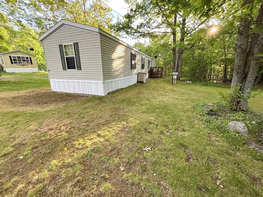 70 Amys Circle Dresden ME 04342