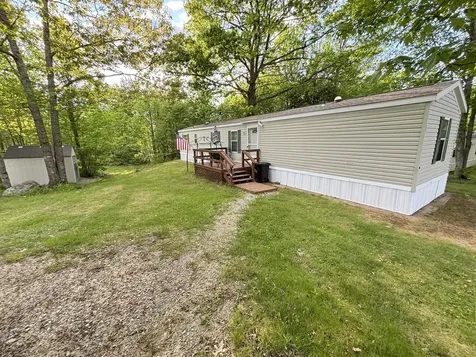 70 Amys Circle Dresden ME 04342