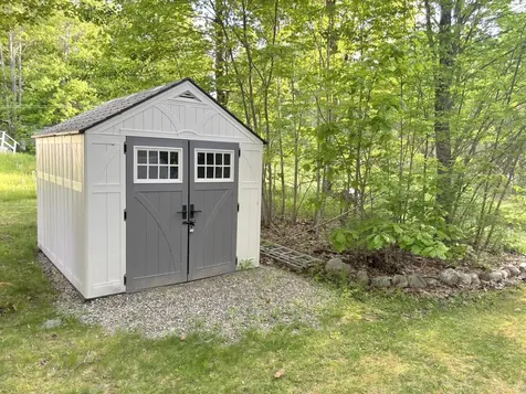 70 Amys Circle Dresden ME 04342