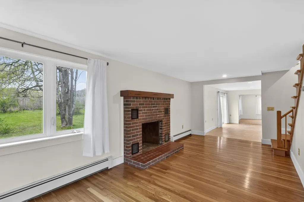171 N Main Street Rockland ME 04841