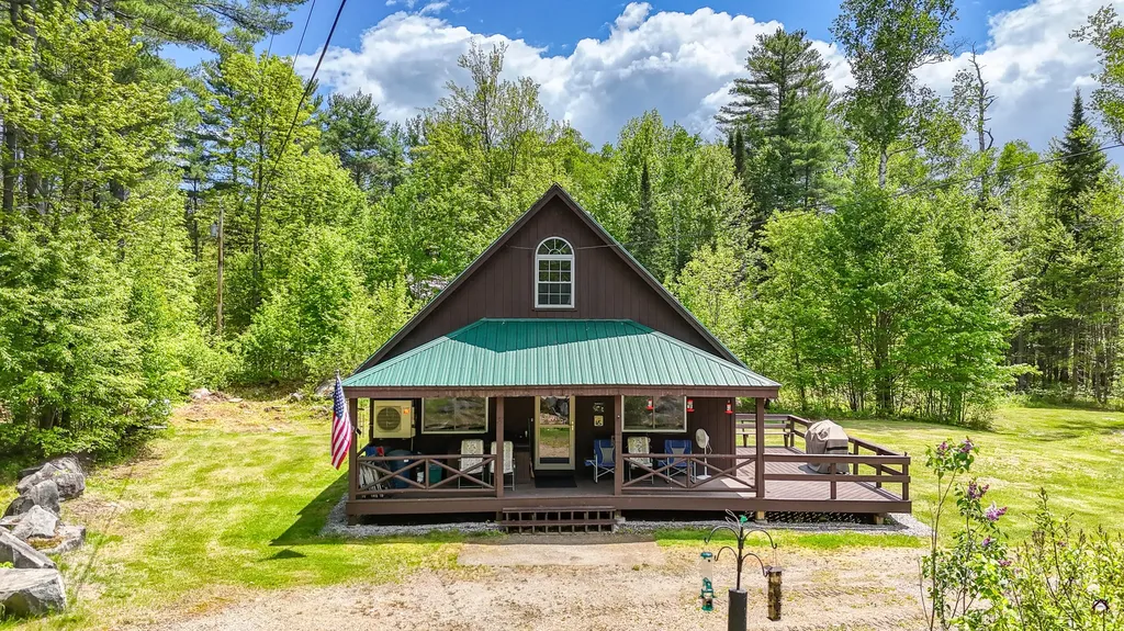5 Hansen Lane Roxbury ME 04275