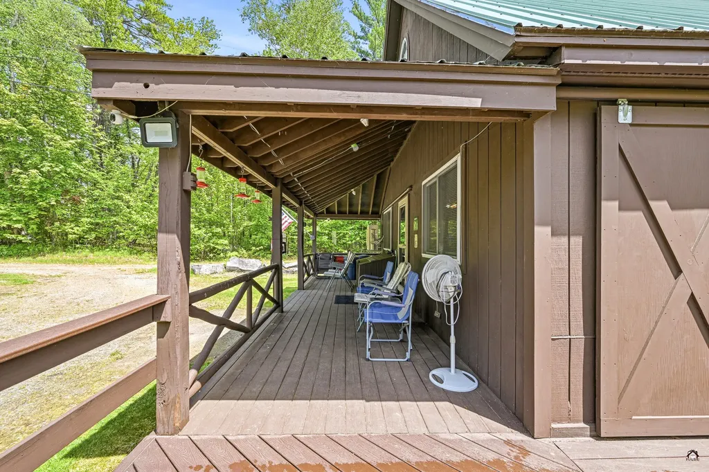 5 Hansen Lane Roxbury ME 04275