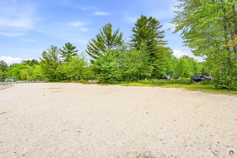 5 Hansen Lane Roxbury ME 04275