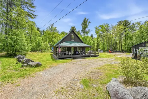 5 Hansen Lane Roxbury ME 04275