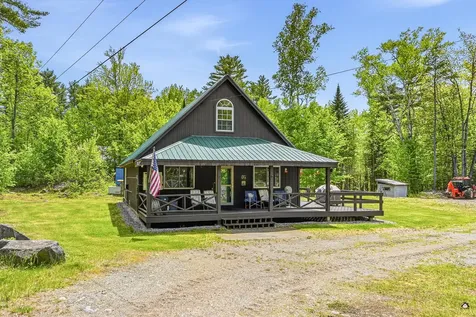 5 Hansen Lane Roxbury ME 04275
