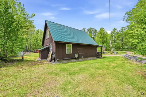 5 Hansen Lane Roxbury ME 04275