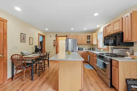 5 Hansen Lane Roxbury ME 04275