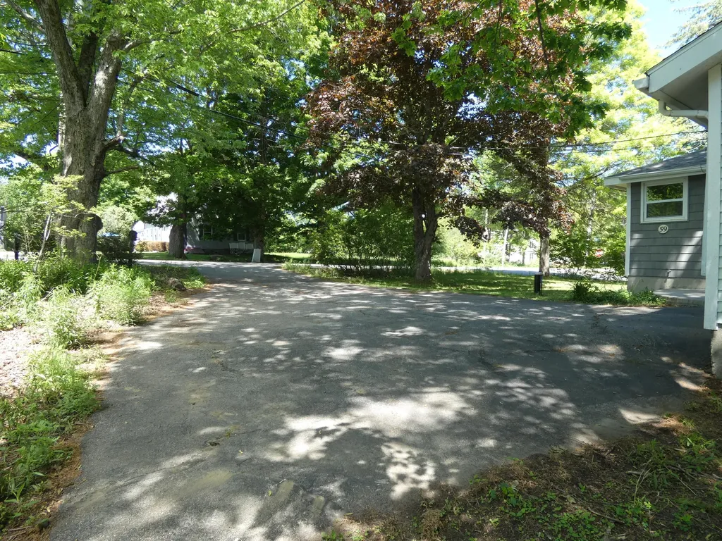 59 Route 41 Winthrop ME 04364