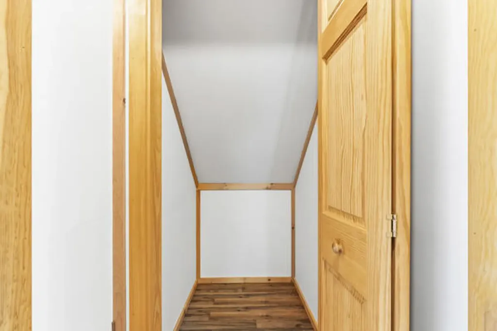 39 Freemont Avenue Baldwin ME 04024