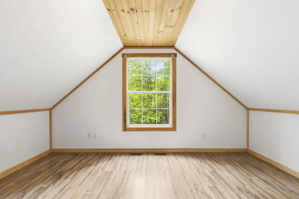 39 Freemont Avenue Baldwin ME 04024