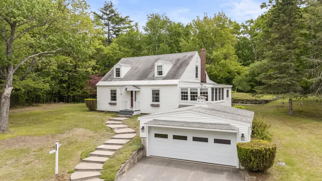 69 Railroad Avenue Sanford ME 04083