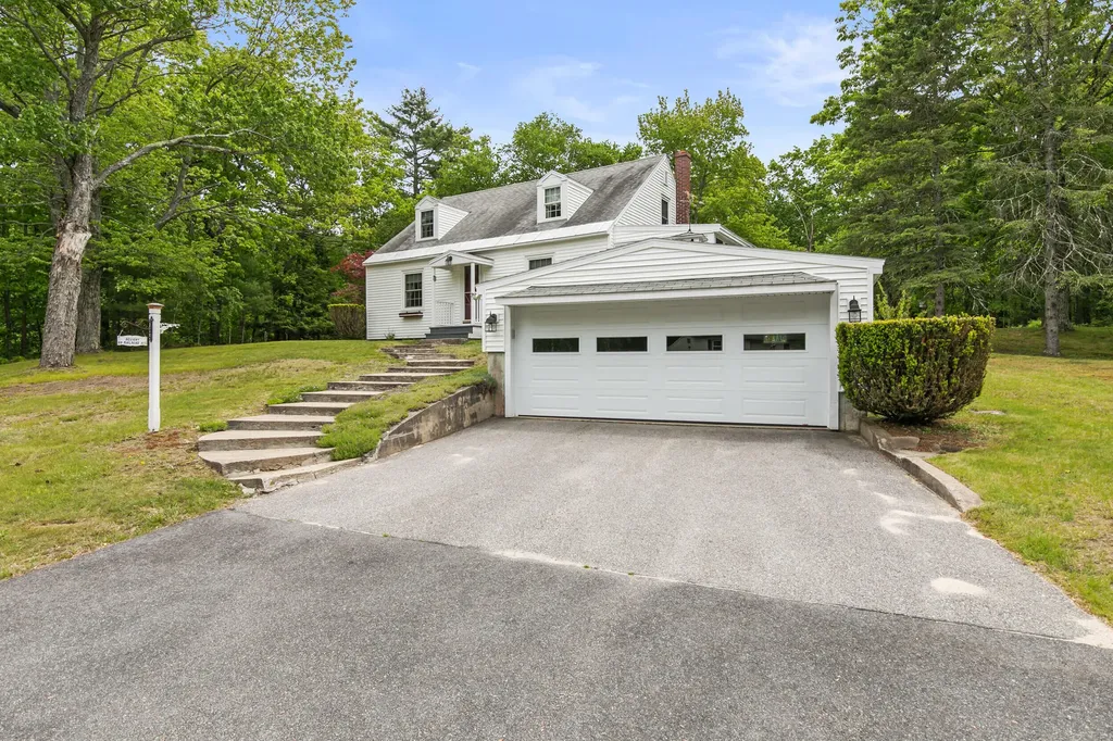 69 Railroad Avenue Sanford ME 04083
