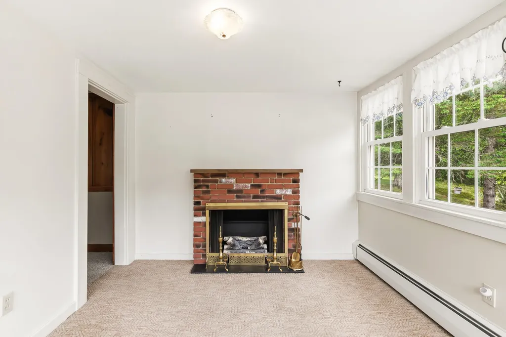 69 Railroad Avenue Sanford ME 04083
