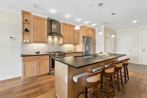 62 India Street Portland ME 04101