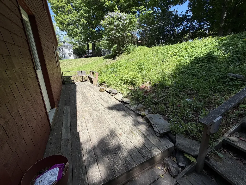 15 Pleasant Street Dexter ME 04930