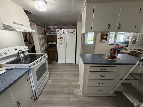 15 Pleasant Street Dexter ME 04930