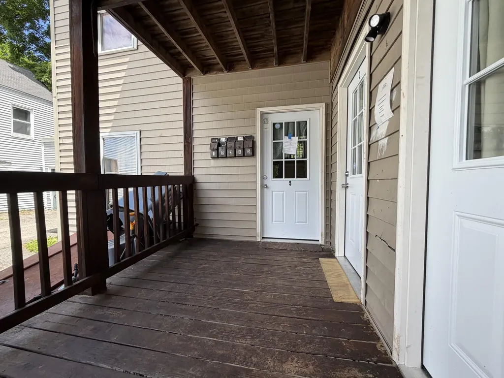 2 Oak Street Auburn ME 04210