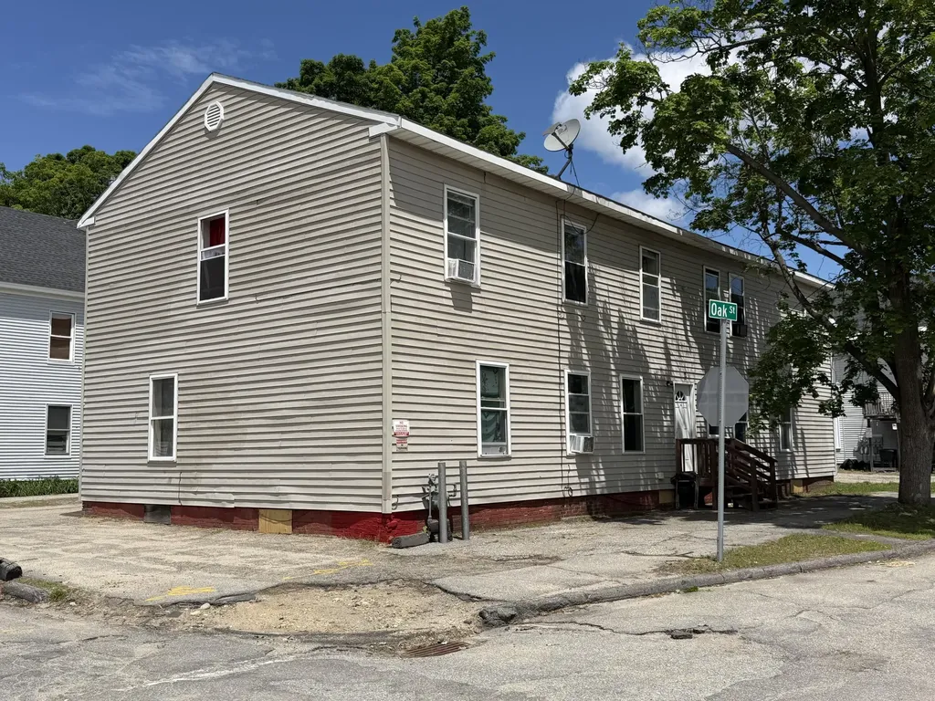 2 Oak Street Auburn ME 04210