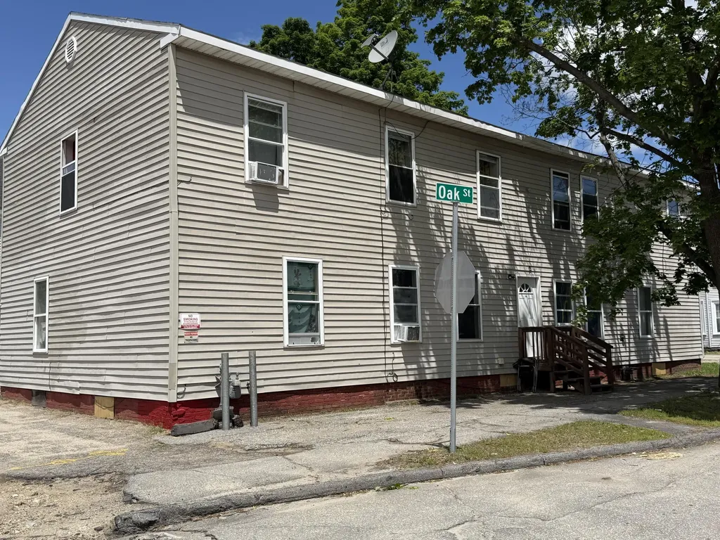 2 Oak Street Auburn ME 04210
