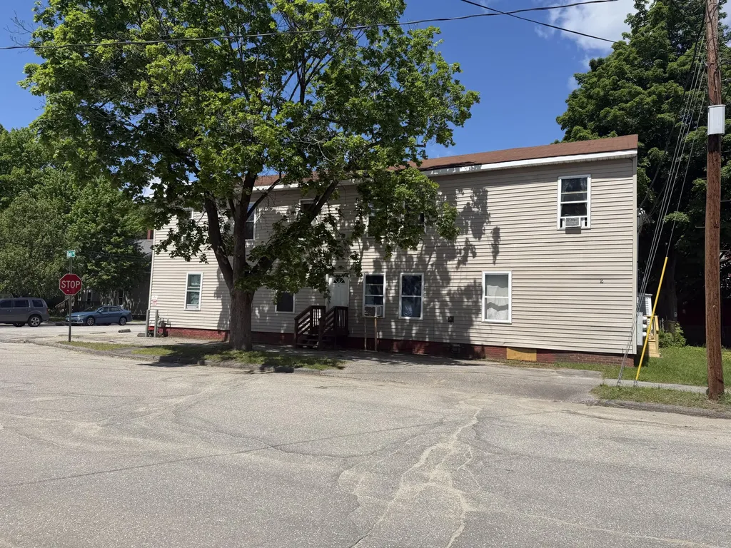 2 Oak Street Auburn ME 04210