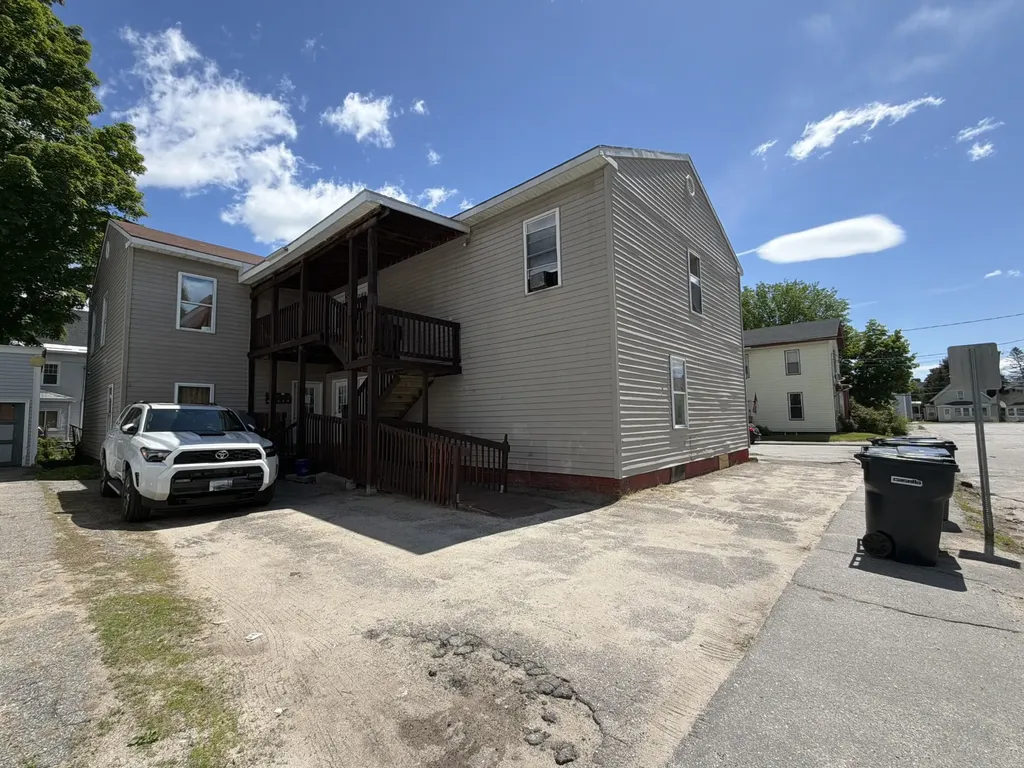 2 Oak Street Auburn ME 04210