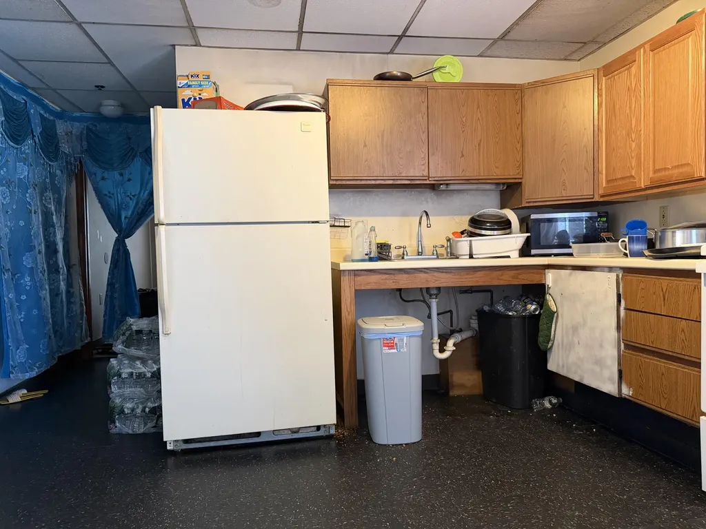 2 Oak Street Auburn ME 04210