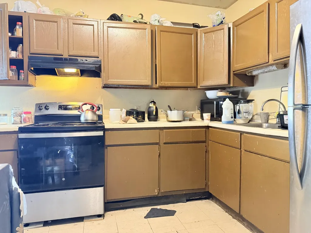2 Oak Street Auburn ME 04210