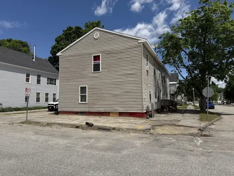 2 Oak Street Auburn ME 04210