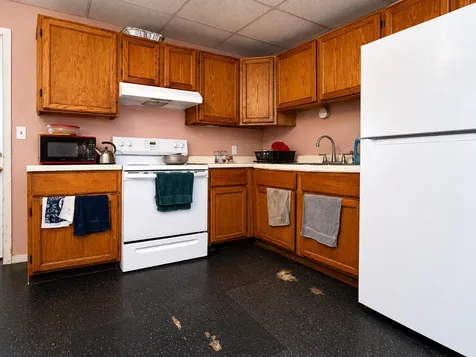 2 Oak Street Auburn ME 04210