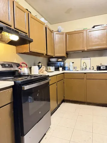 2 Oak Street Auburn ME 04210